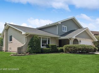 8453 Hollywood Dr, Orland Park, IL