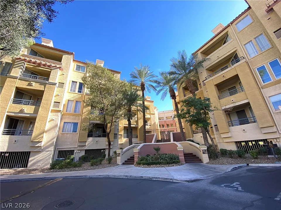270 E Flamingo Rd #215