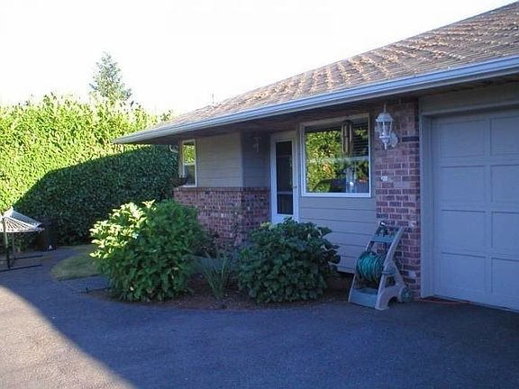 Exterior 2