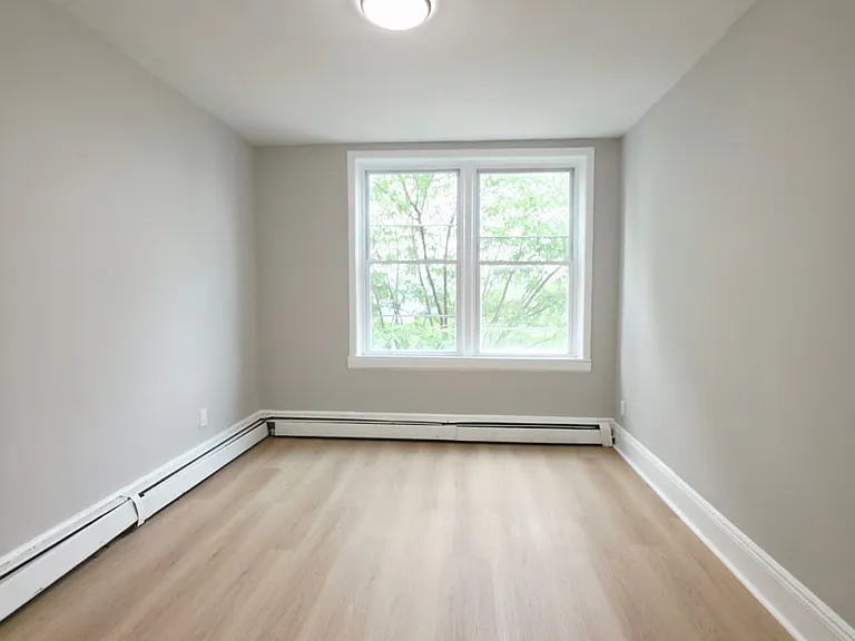 970 Broadway #3F — Photo 3