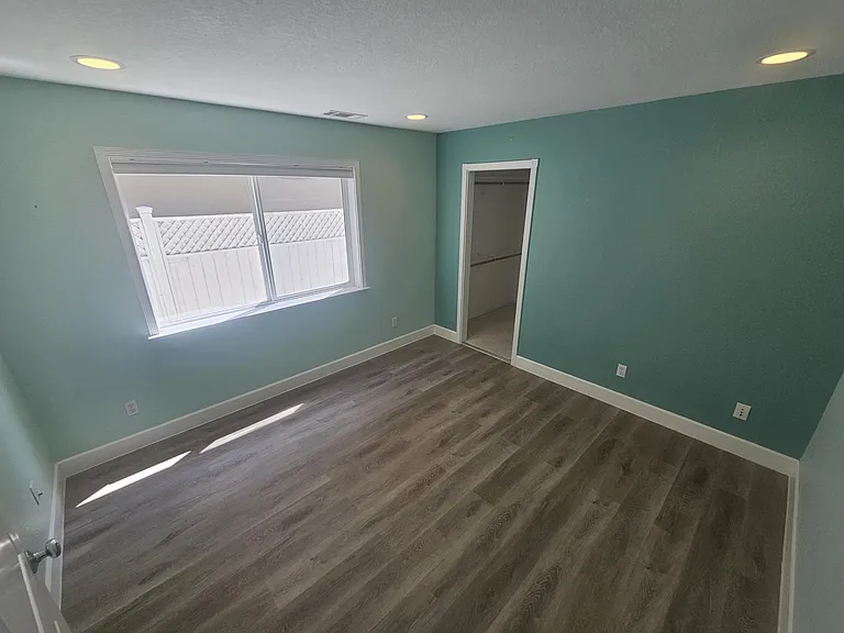 300 Trinidad St — Photo 21