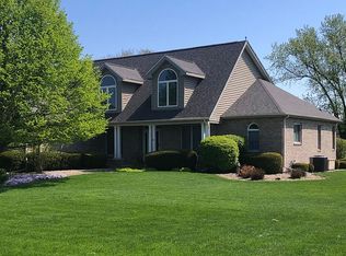 8679 N 1550 East Rd, Bloomington, IL 61705