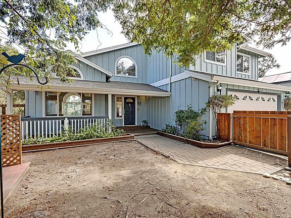 4th image of 2825 Hillcrest Ave