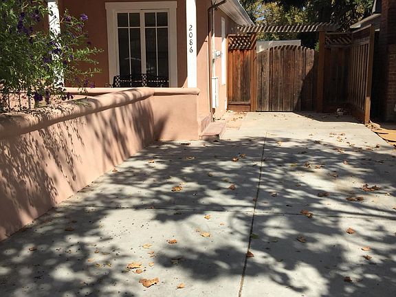3rd image of 2086 Park Ave