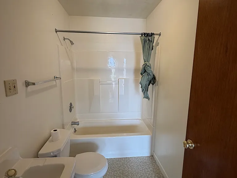 620 W Main St #2 — Photo 3