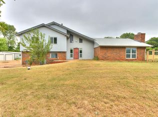 1409 Shelly Ln, Edmond, OK 73034