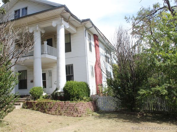 512 N 4th St, Henryetta, OK 74437