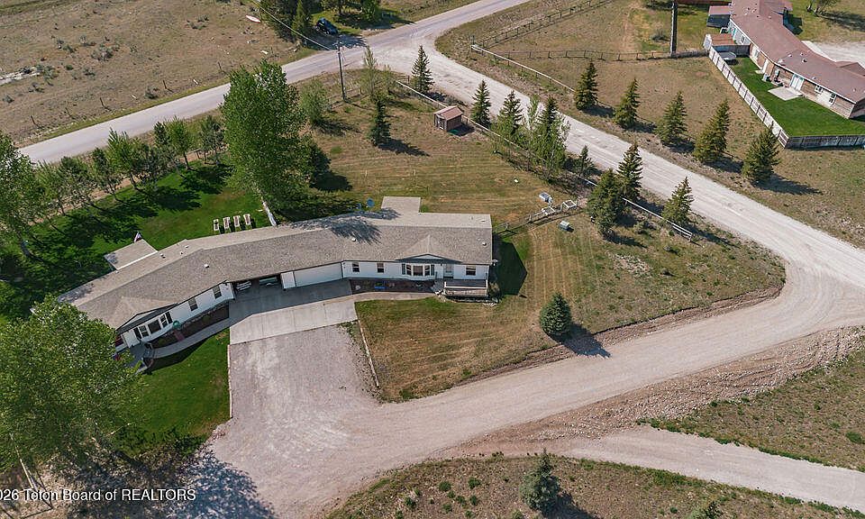 1st image of 16 Jackalope Dr