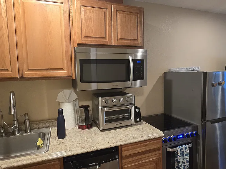 22639 Oakcrest Ct #A — Photo 26