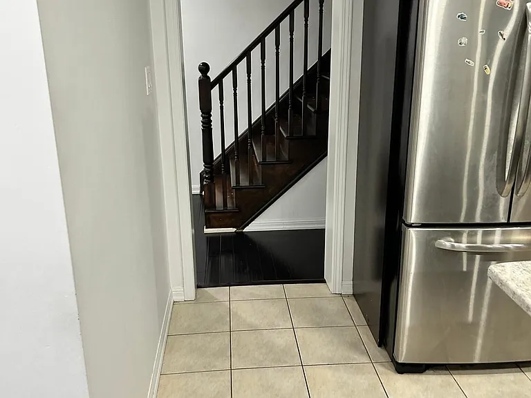 29 Robert Parkinson Dr #UPPER — Photo 9