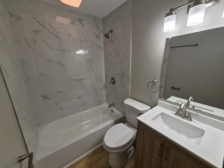 464 Carol Dr — Photo 12