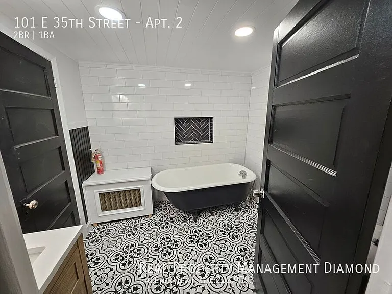 101 E 35th St #2 — Photo 5