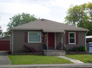 208 Scenic View Dr, College Place, WA 99324