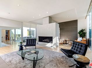 396 N Kenter Ave, Los Angeles, CA 90049