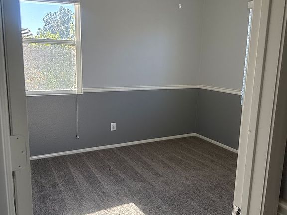 3rd image of 31513 Royal Oaks Dr