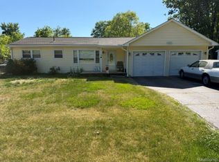 53151 Fairchild Rd, Chesterfield, MI 48051
