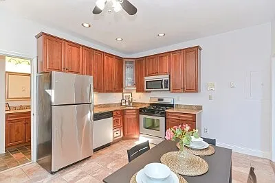 156 Cottage St #7 — Photo 8