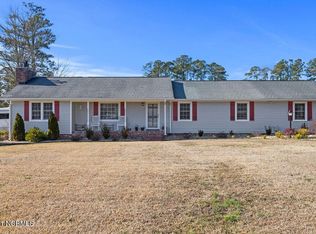 212 Clarks Rd, New Bern, NC 28562