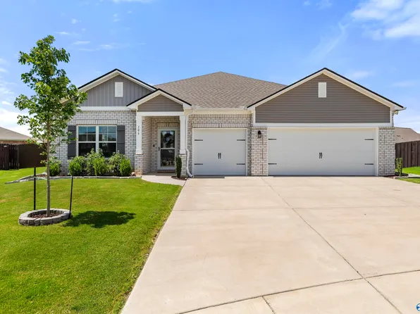 106 Lottie Belle Ct, Madison, AL 35756