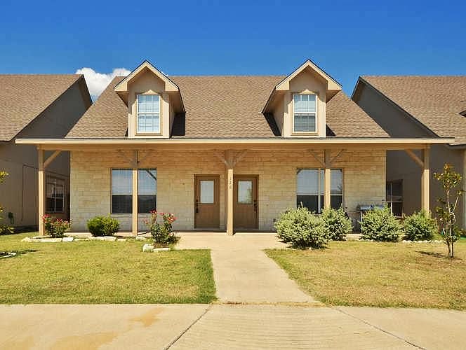 1st image of 126 Sandstone Dr APT D