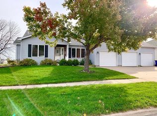 117 Bickford Dr, West Branch, IA 52358
