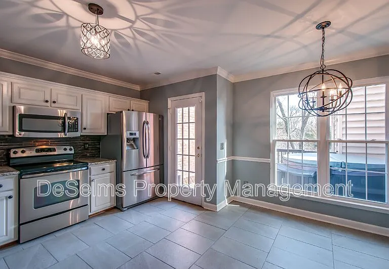 1625 Brentwood Pointe — Photo 14