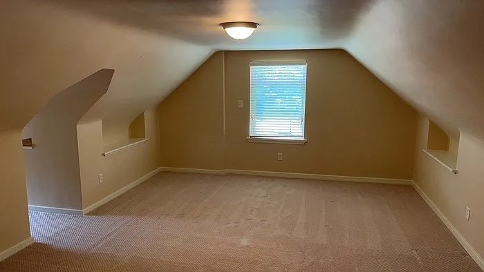 2400 Hillview Ave — Photo 28