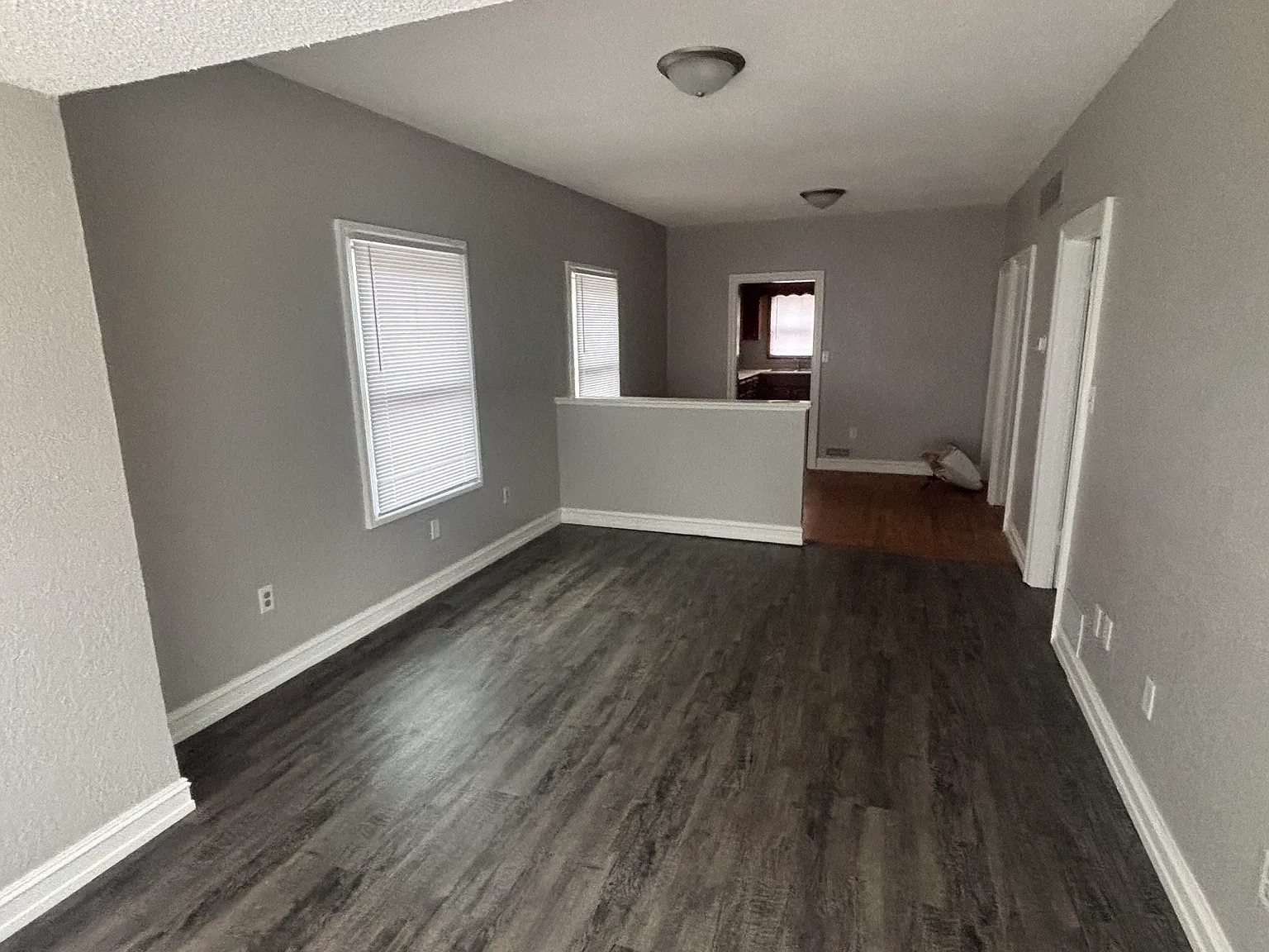 2 bed, 828 sqft, $1,085 — Photo 4