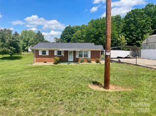 1802 Young Dr, Conover, NC 28613