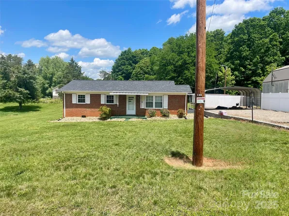 1802 Young Dr, Conover, NC 28613