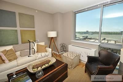 5th image of 90 Washington St APT 25h