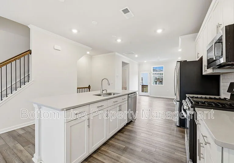 1112 Lily Loch Way — Photo 28