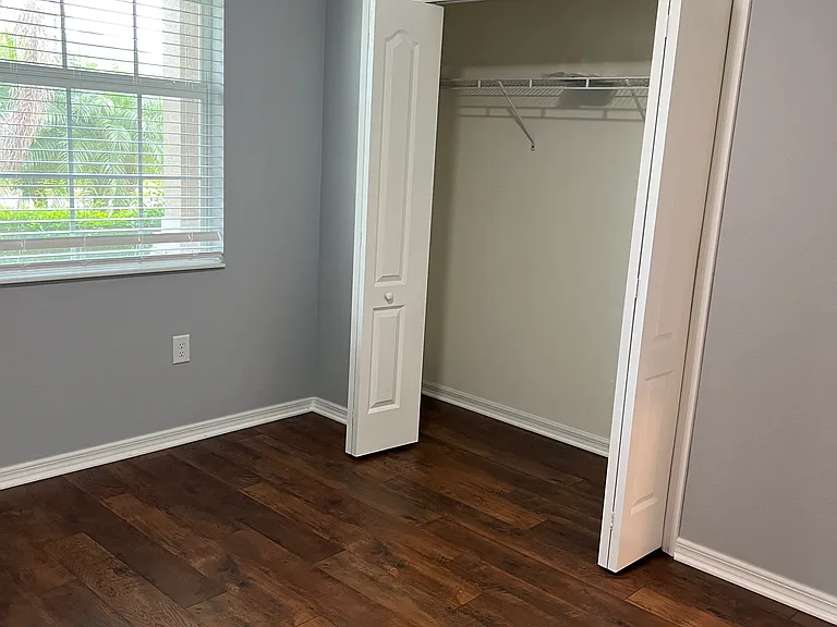 4351 Bluegrass Dr — Photo 8