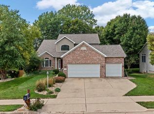7007 N Bradford Pl, Peoria, IL
