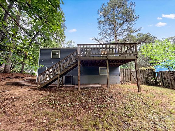 5th image of 8435 Othello Pl