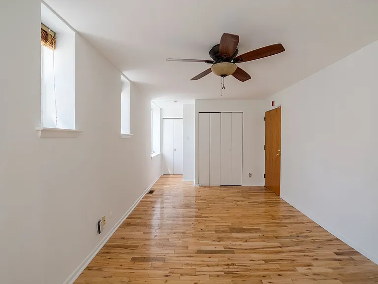 1137 Pine St #103 — Photo 16