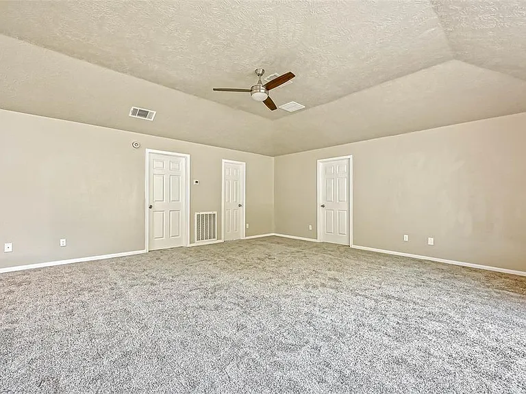 2478 Woodbury St — Photo 44