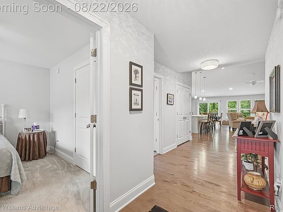 4th image of 1917 Egret Pointe