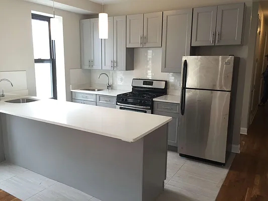 Rented by Mdays Realty | media 13