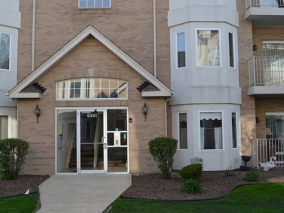 2nd image of 5351 W Mint Julip Dr APT 201