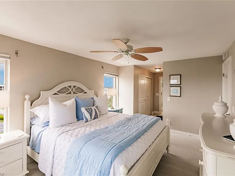 900 Collier Ct #406 — Photo 18