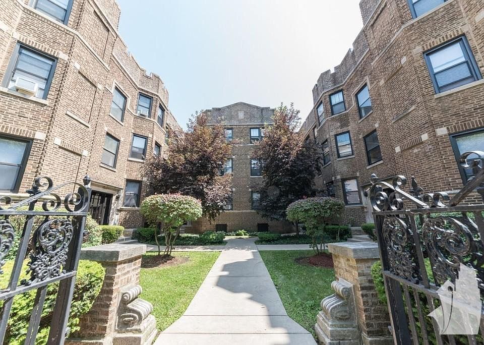 1st image of 629 W Cornelia Ave APT Gdn