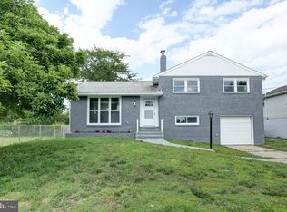 8 Lakeview Ave, Pennsville, NJ 08070