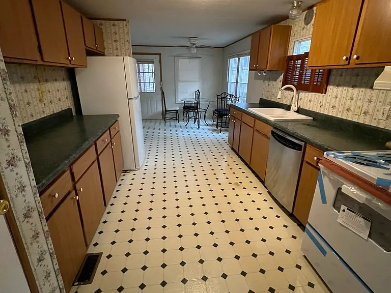 34 Gold Finch Ln — Photo 6