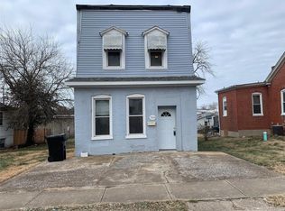 709 S High St, Belleville, IL 62220