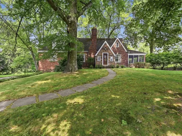 9431 Old Perry Hwy, Pittsburgh, PA 15237