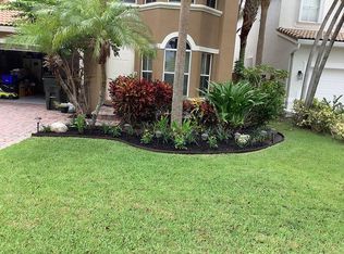 1195 E Magnolia Cir, Delray Beach, FL 33445