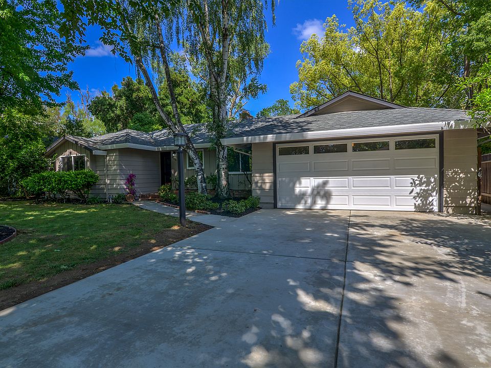 1st image of 5004 S Land Park Dr