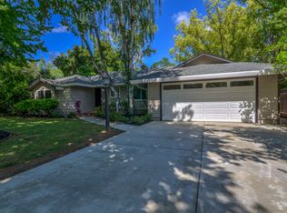 5004 S Land Park Dr, Sacramento, CA 95822