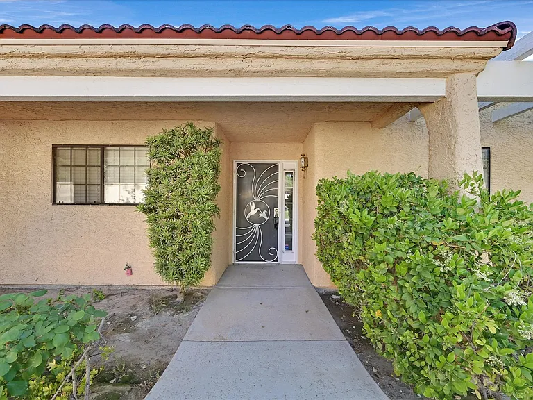 2851 S Valley View Blvd #1026 — Photo 2